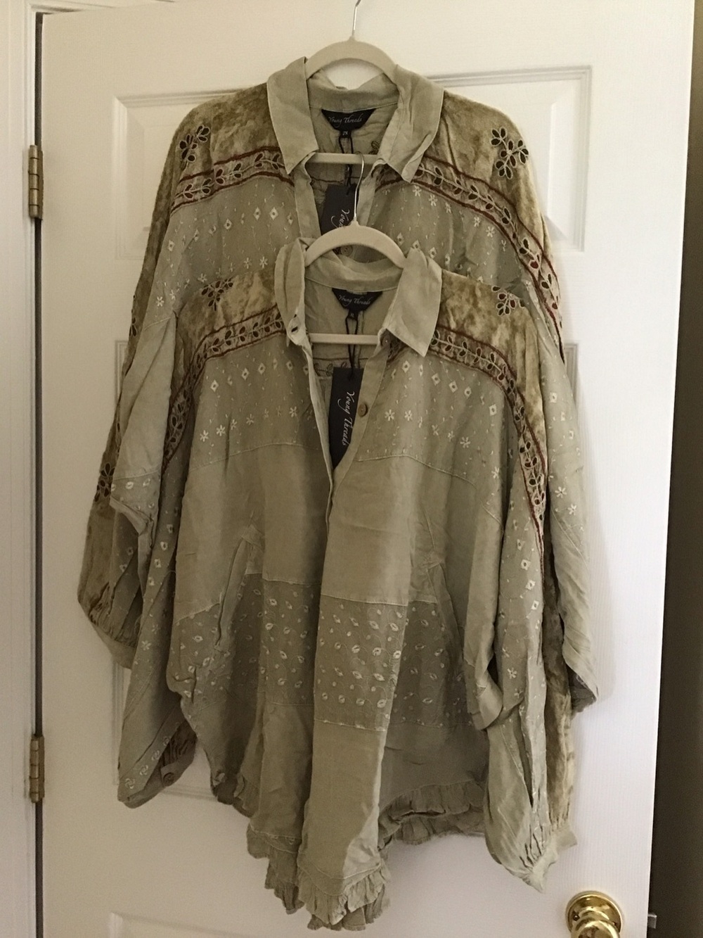 YOING THREADS NWT TOP light Olive Embroidered Dolman Size Med large Xlarge 2X
